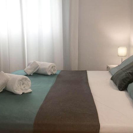 Apartamentos Albertos Санта-Еулалія-дель-Ріо Екстер'єр фото