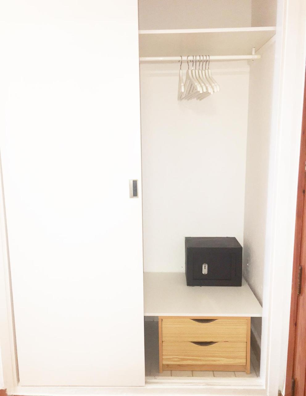 Apartamentos Albertos Санта-Еулалія-дель-Ріо Екстер'єр фото