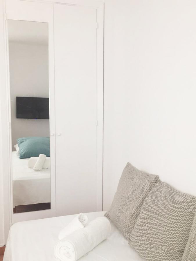 Apartamentos Albertos Санта-Еулалія-дель-Ріо Екстер'єр фото